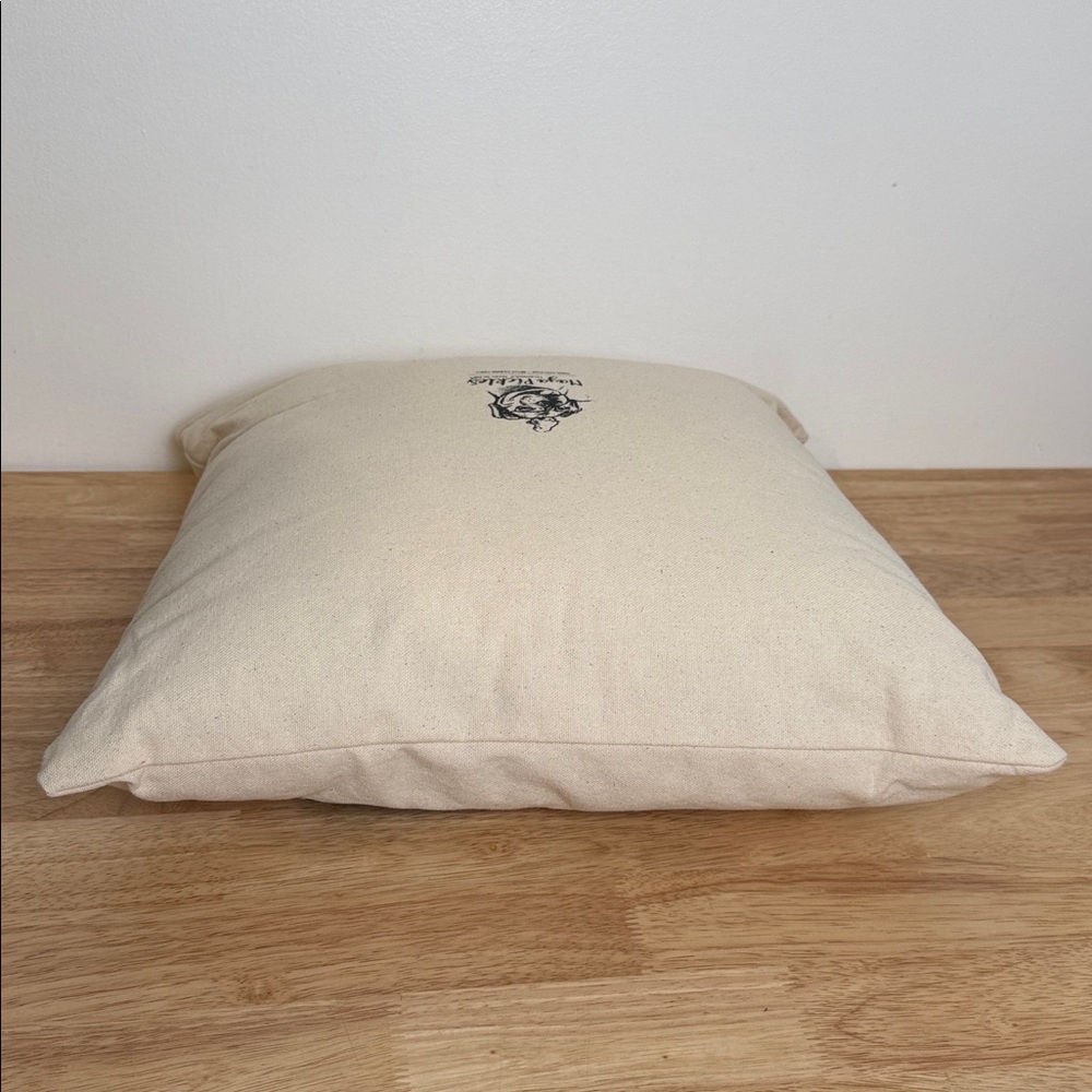 Patriotic golden retriever Print Throw Pillow - Picture 6 of 11